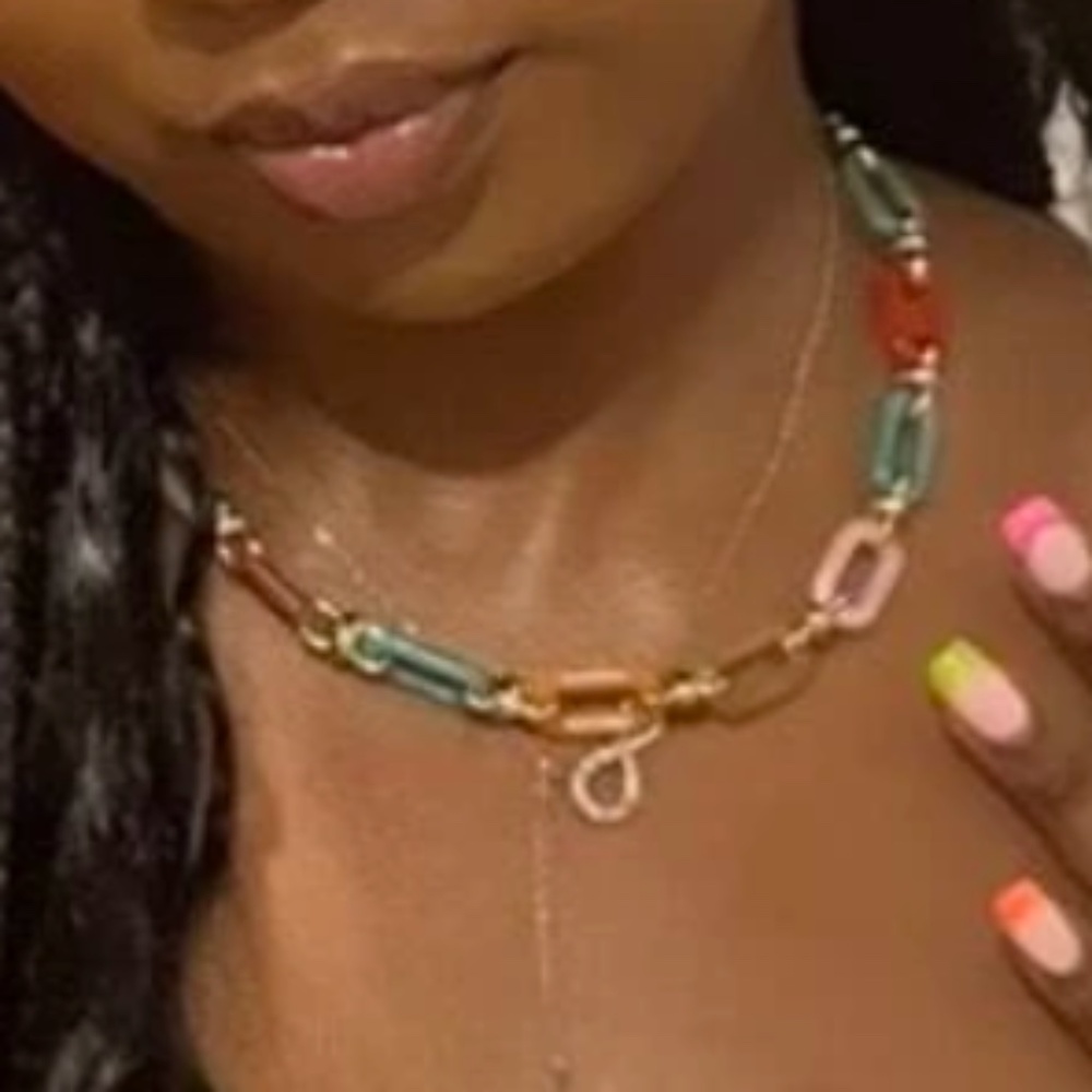 Luxe Multicolor Gold Tone Chain Necklace - Picture 3 of 4